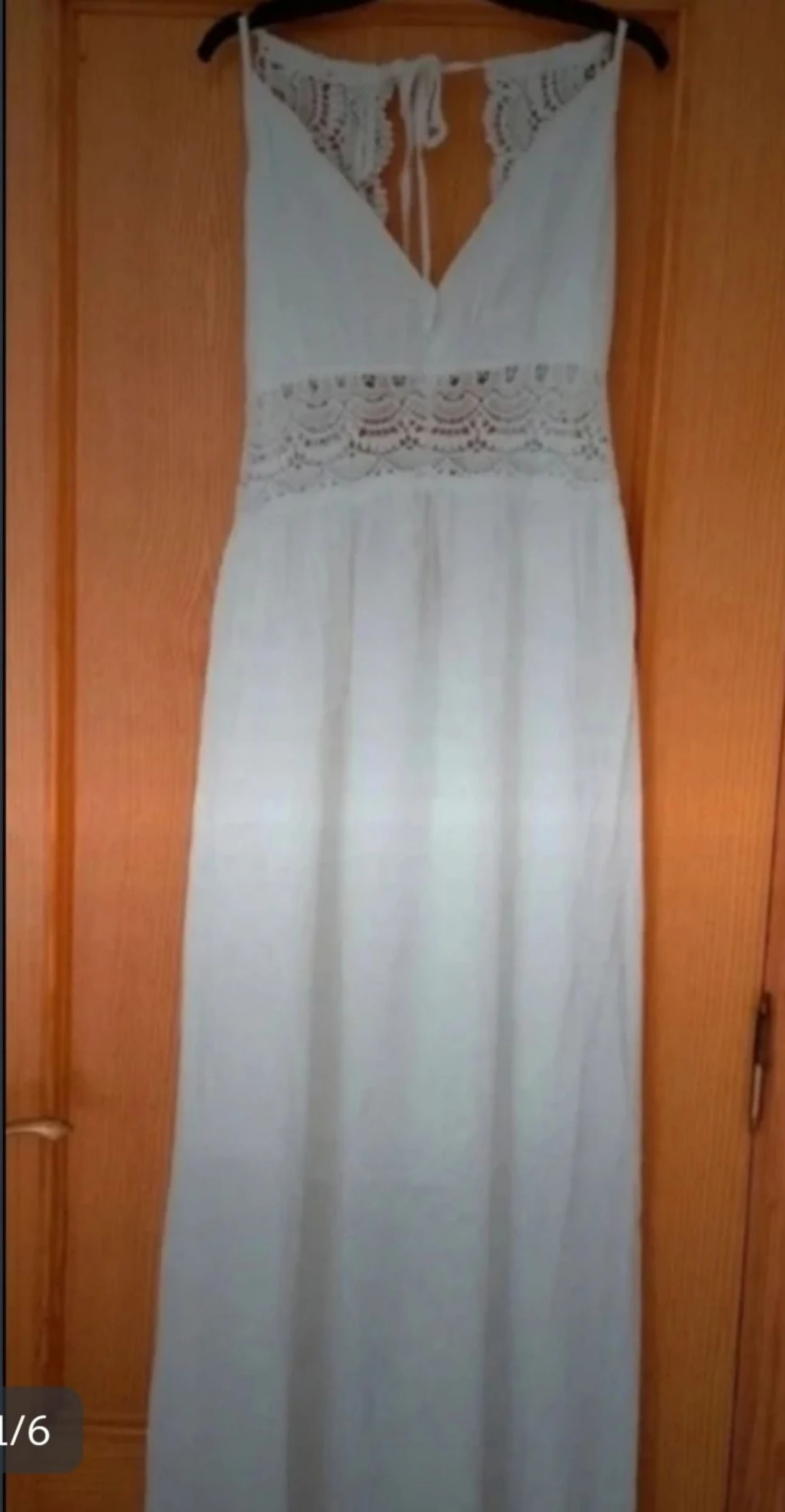 Vestido largo blanco de Adriana